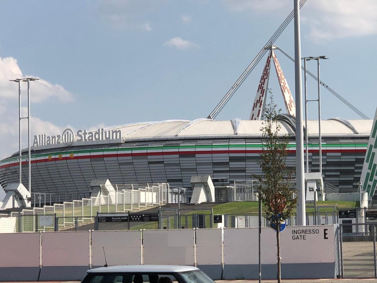 Tra Stadio E Storia - Fronte Allianz Stadium Juventus Venaria Reale Zewnętrze zdjęcie
