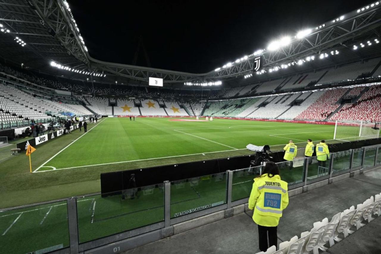 Tra Stadio E Storia - Fronte Allianz Stadium Juventus Venaria Reale Zewnętrze zdjęcie